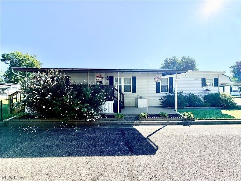 500 Compass Circle SE, New Philadelphia, OH 44663 Photo 1