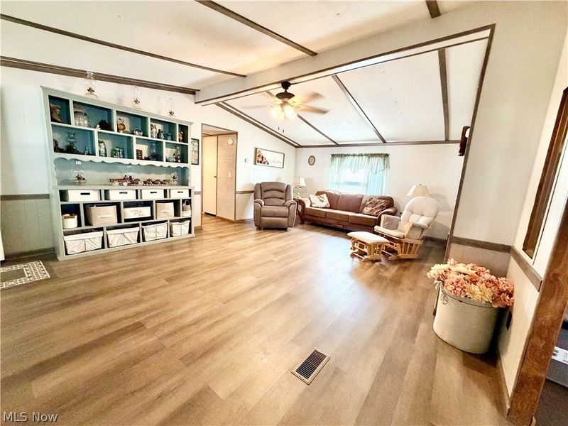 500 Compass Circle SE, New Philadelphia, OH 44663 Photo 3
