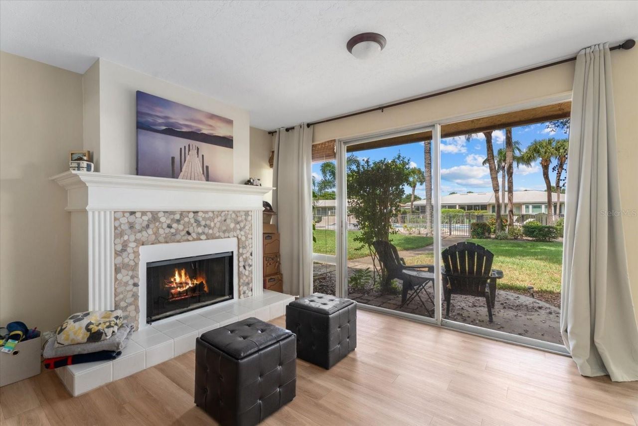 3289 Fairhaven Lane, Unit 112, Sarasota, FL 34239 Photo