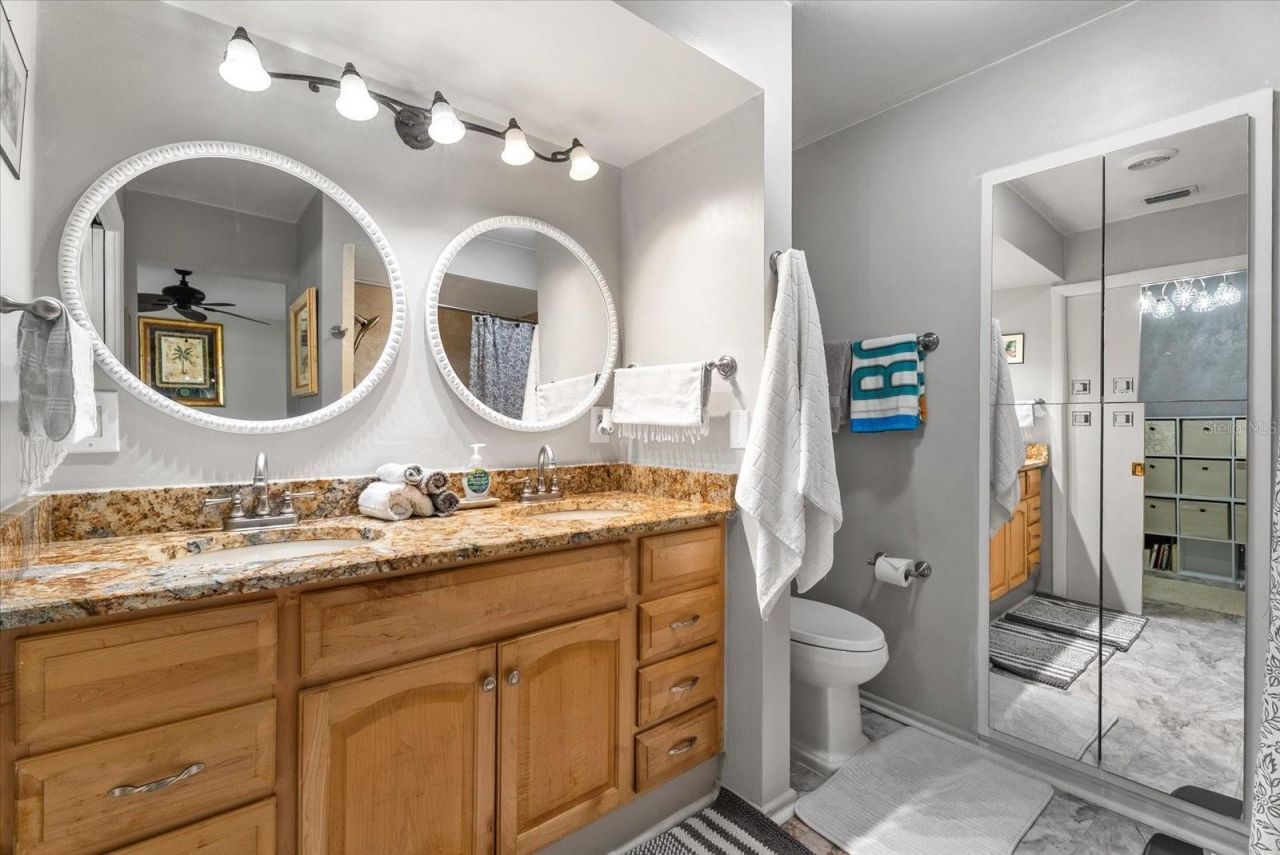 3289 Fairhaven Lane, Unit 112, Sarasota, FL 34239 Photo