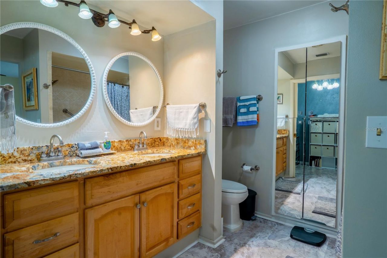 3289 Fairhaven Lane, Unit 112, Sarasota, FL 34239 Photo