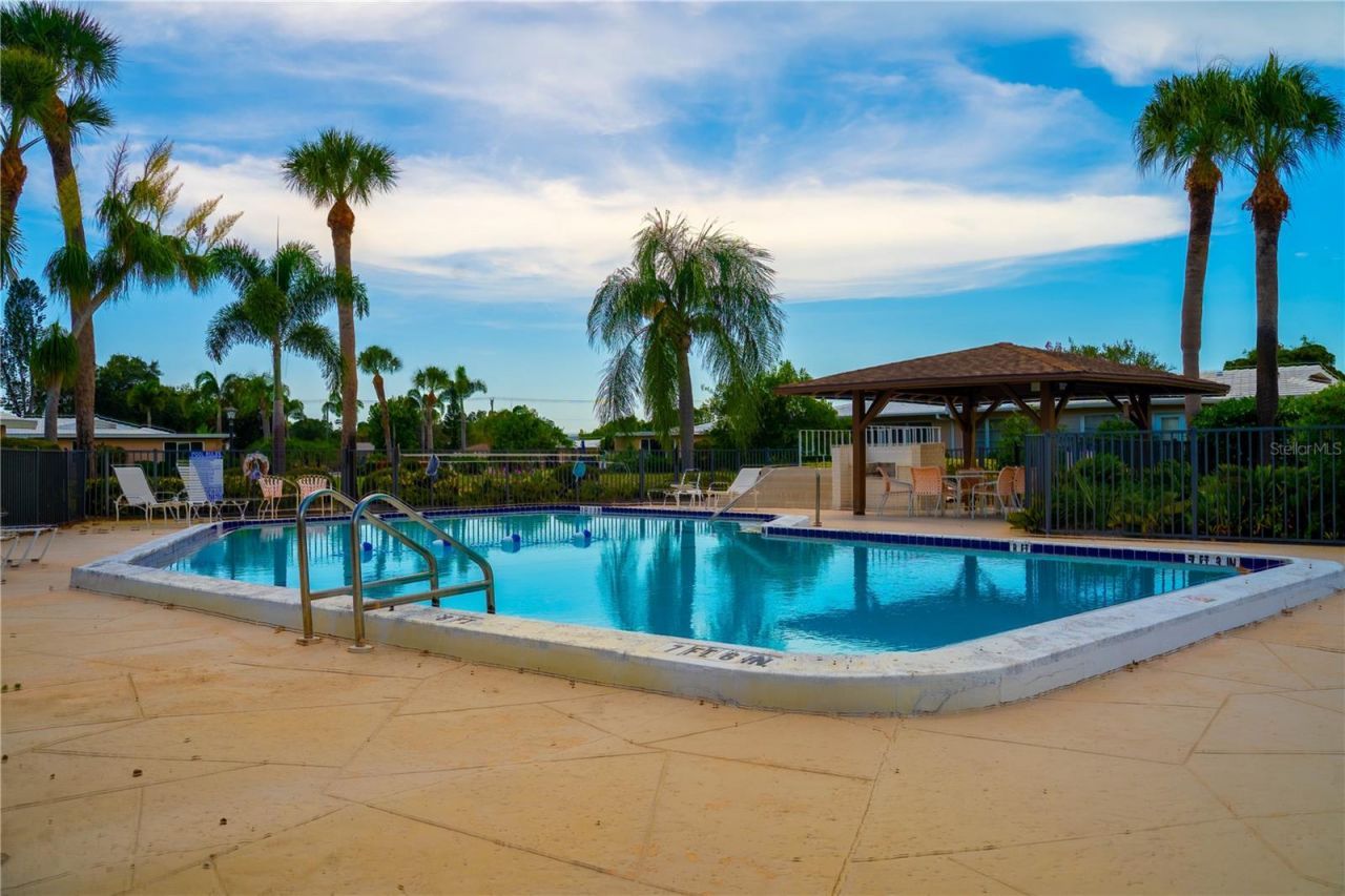 3289 Fairhaven Lane, Unit 112, Sarasota, FL 34239 Photo