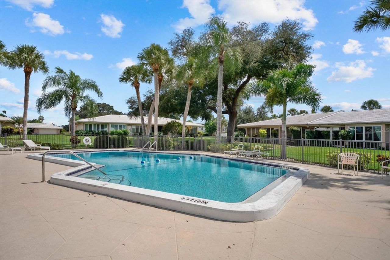 3289 Fairhaven Lane, Unit 112, Sarasota, FL 34239 Photo