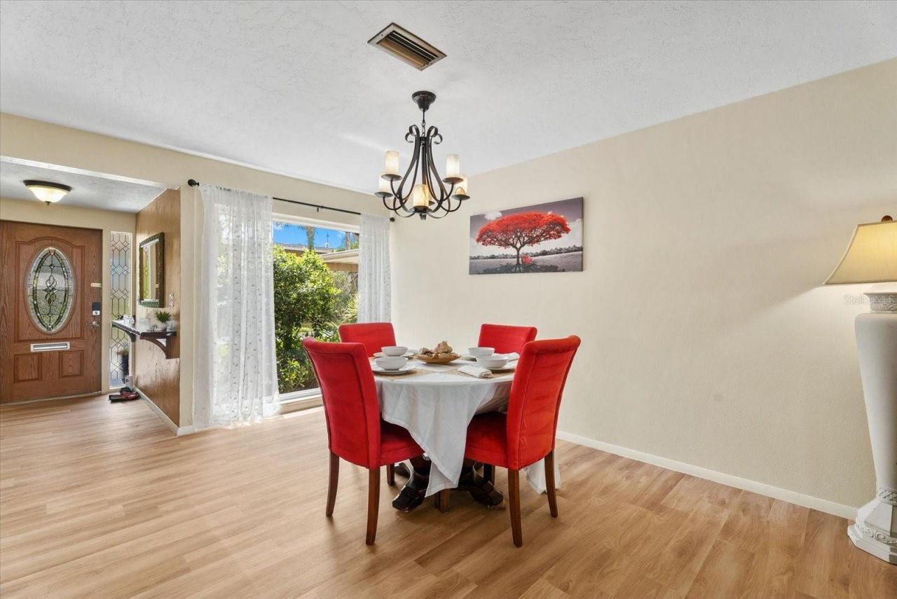 3289 Fairhaven Lane, Unit 112, Sarasota, FL 34239 Photo