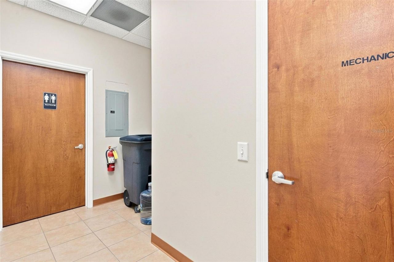 375 Fennell Boulevard , Lady Lake, FL 32159 Photo