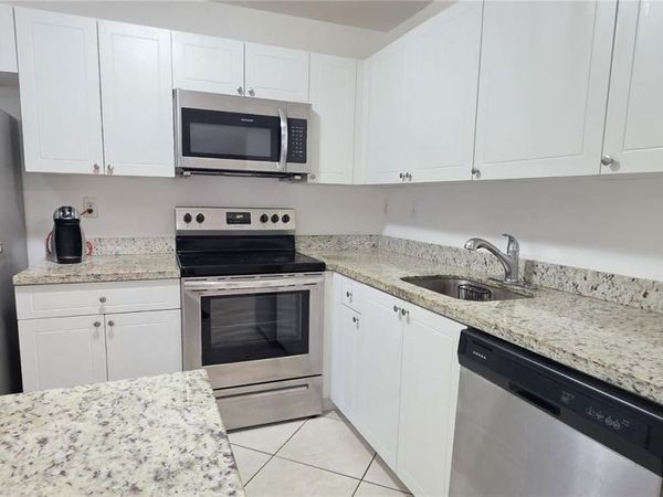 20125 NE 3rd Ct, Unit 3, Miami, FL 33179
