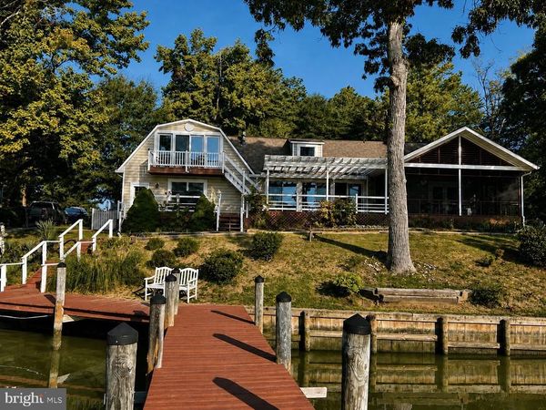 780 S GLEBE ROAD, MONTROSS, VA 22520