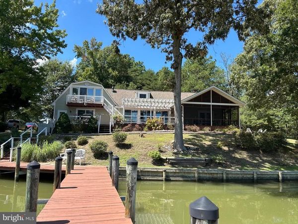 780 S GLEBE ROAD, MONTROSS, VA 22520
