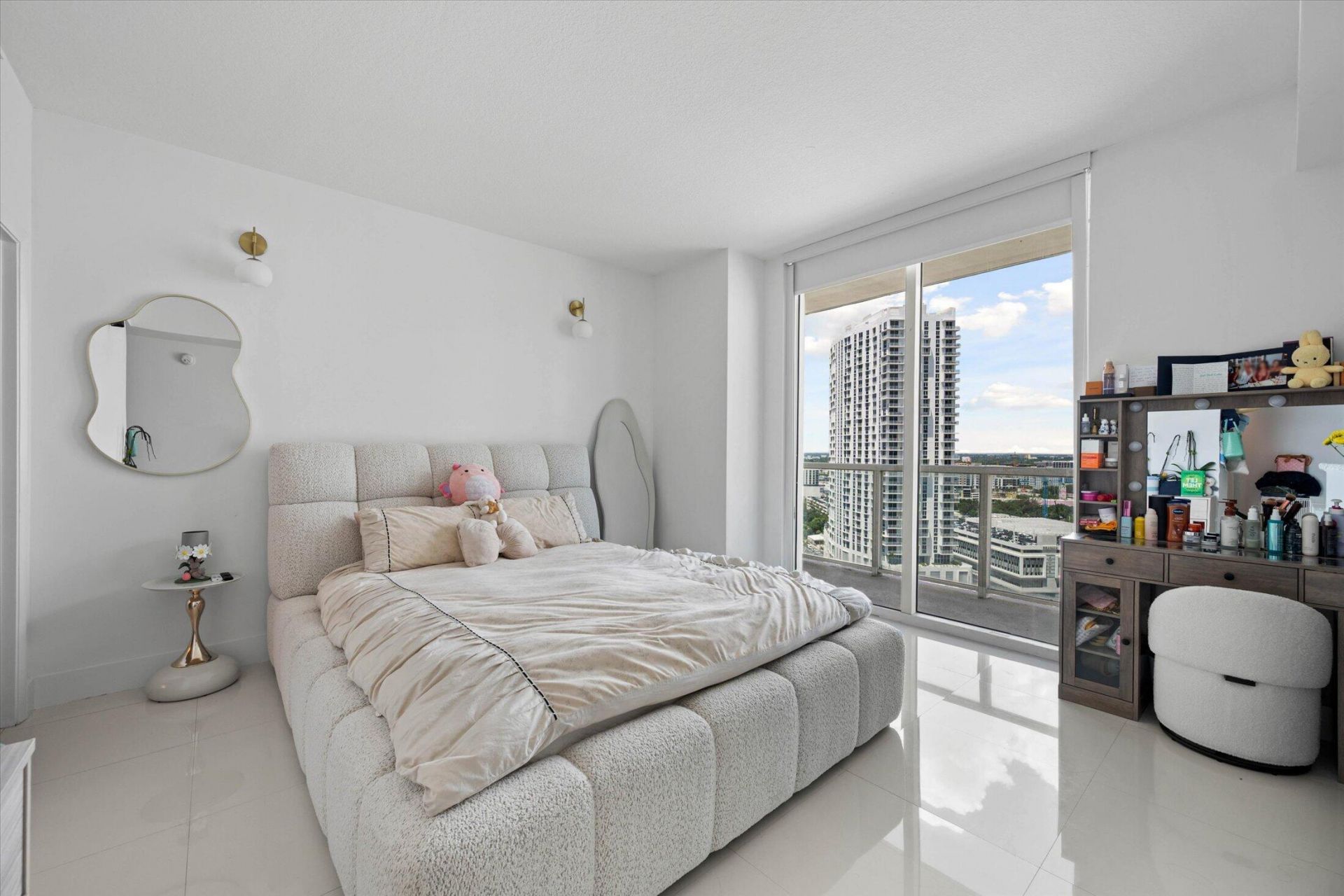 1900 N Bayshore Drive, Unit 2312, Miami, FL 33132 Photo
