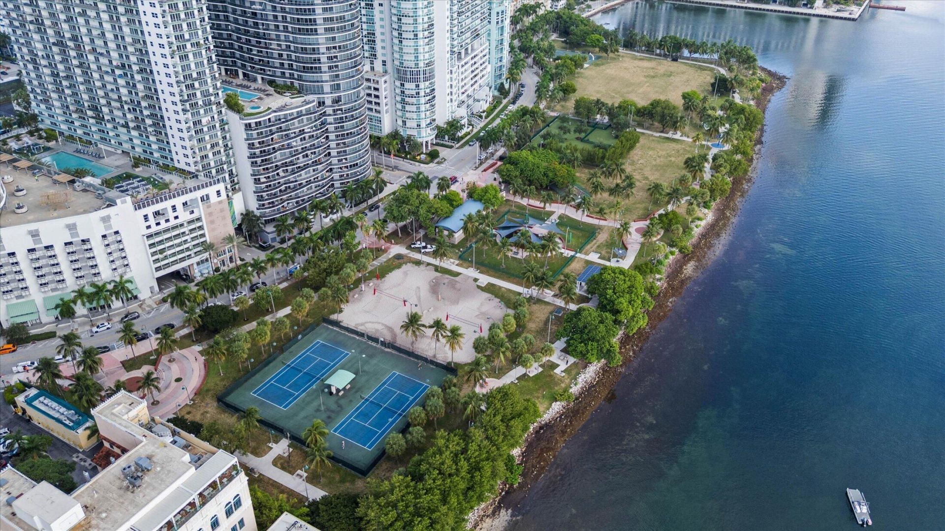 1900 N Bayshore Drive, Unit 2312, Miami, FL 33132 Photo