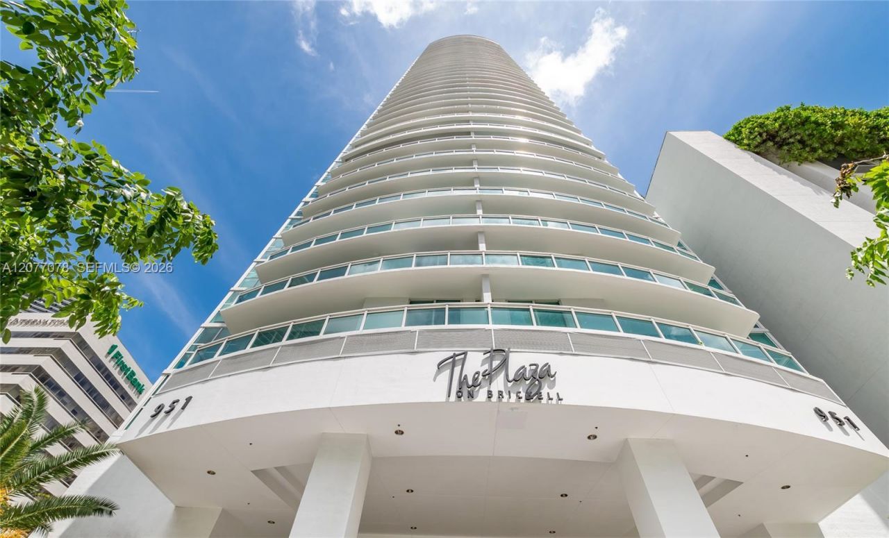 951 Brickell Ave, Unit 2608, Miami, FL 33131 Photo