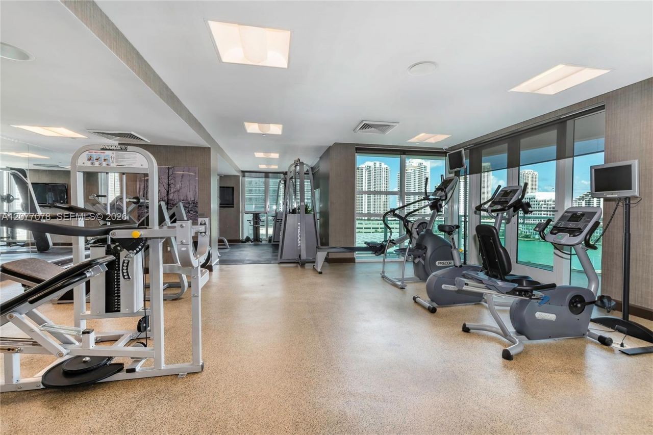 951 Brickell Ave, Unit 2608, Miami, FL 33131 Photo