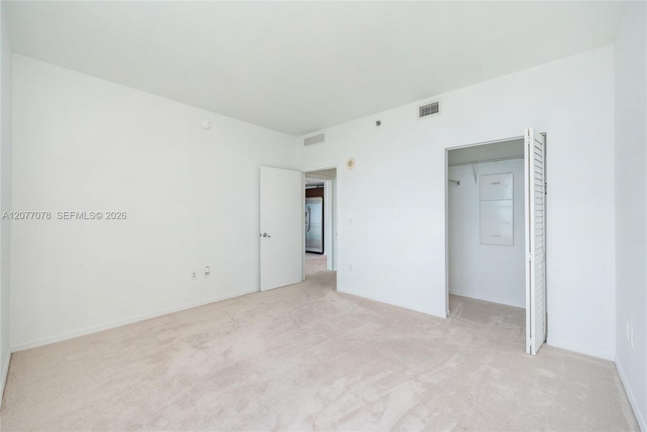 951 Brickell Ave, Unit 2608, Miami, FL 33131 Photo