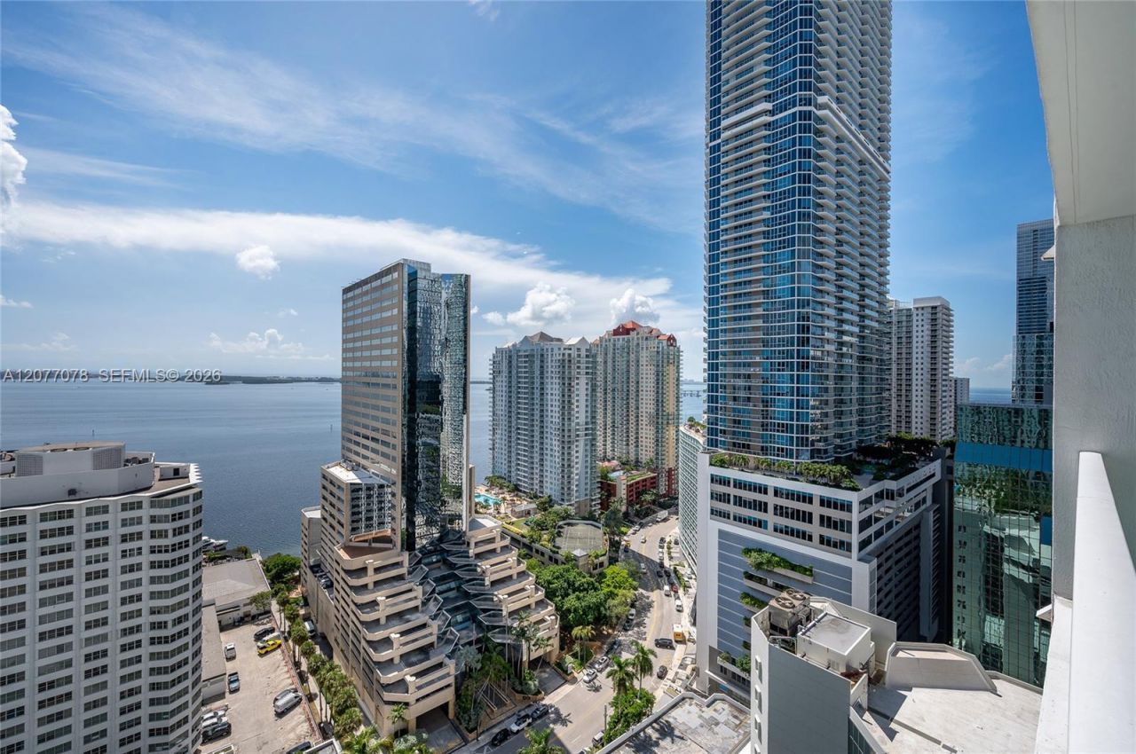 951 Brickell Ave, Unit 2608, Miami, FL 33131 Photo