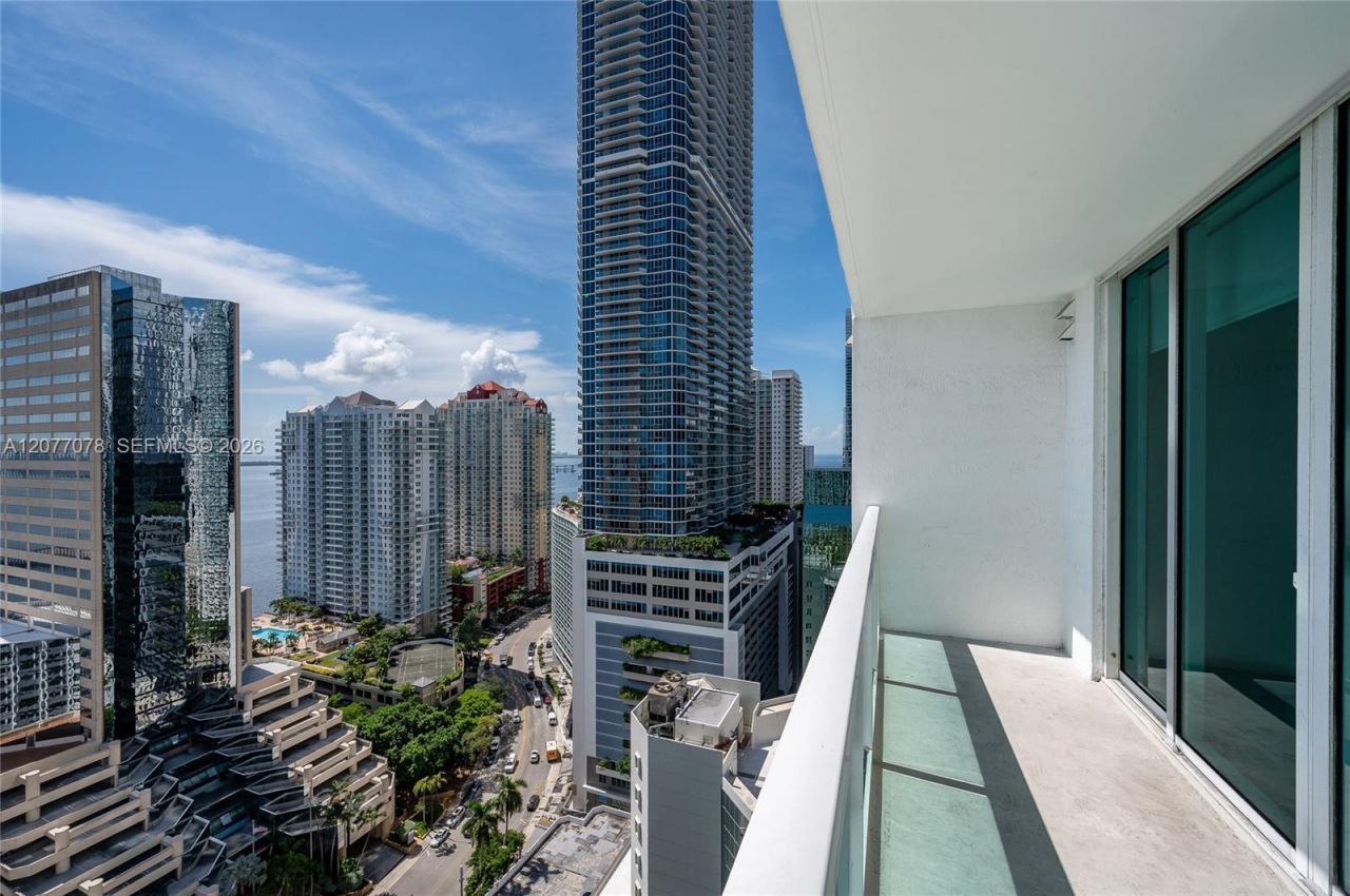 951 Brickell Ave, Unit 2608, Miami, FL 33131 Photo