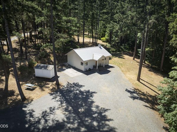 396 Daily Lane, Grants Pass, OR 97527