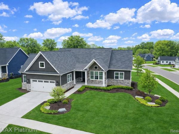 9860 Havendale Drive, Brighton Township, Mi 48114