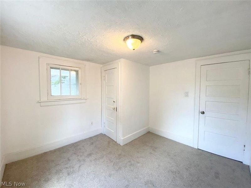 576 Kling Street, Akron, OH 44311 Photo 21
