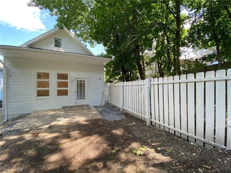 576 Kling Street, Akron, OH 44311 Photo 41