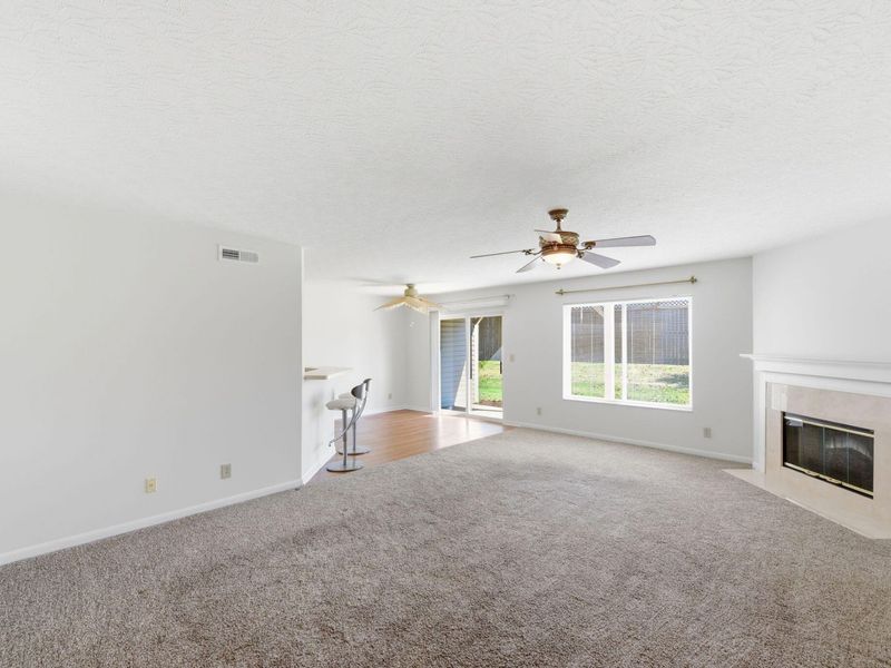402 Napa Valley, Unit 203, Cold Spring, KY 41076 Photo 2
