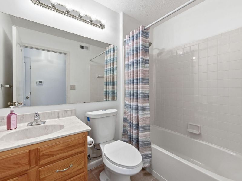 402 Napa Valley, Unit 203, Cold Spring, KY 41076 Photo 21