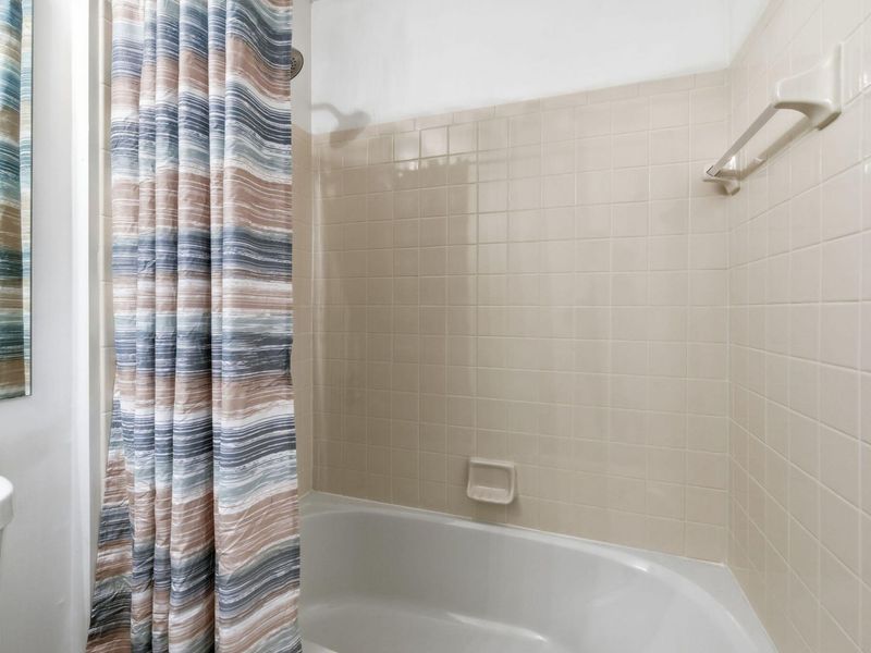 402 Napa Valley, Unit 203, Cold Spring, KY 41076 Photo 22