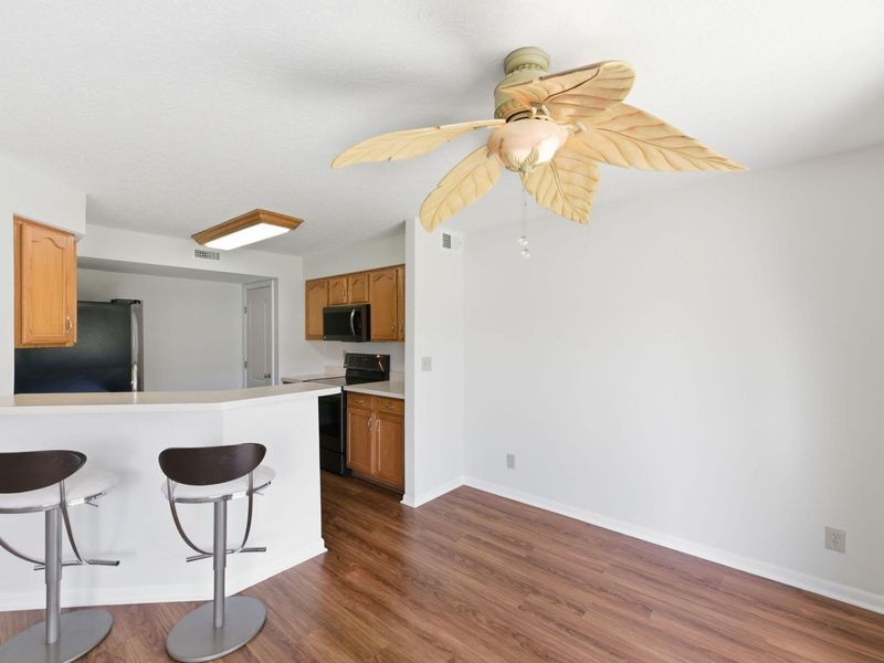 402 Napa Valley, Unit 203, Cold Spring, KY 41076 Photo 7