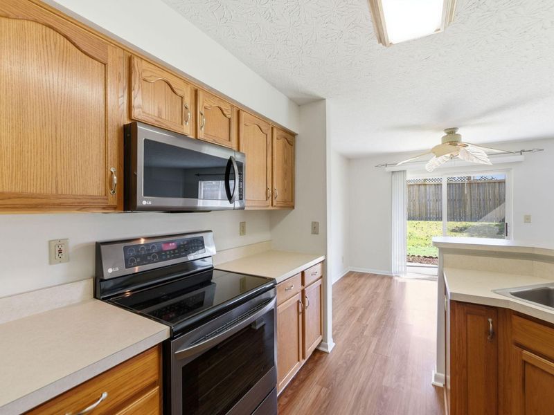 402 Napa Valley, Unit 203, Cold Spring, KY 41076 Photo 8