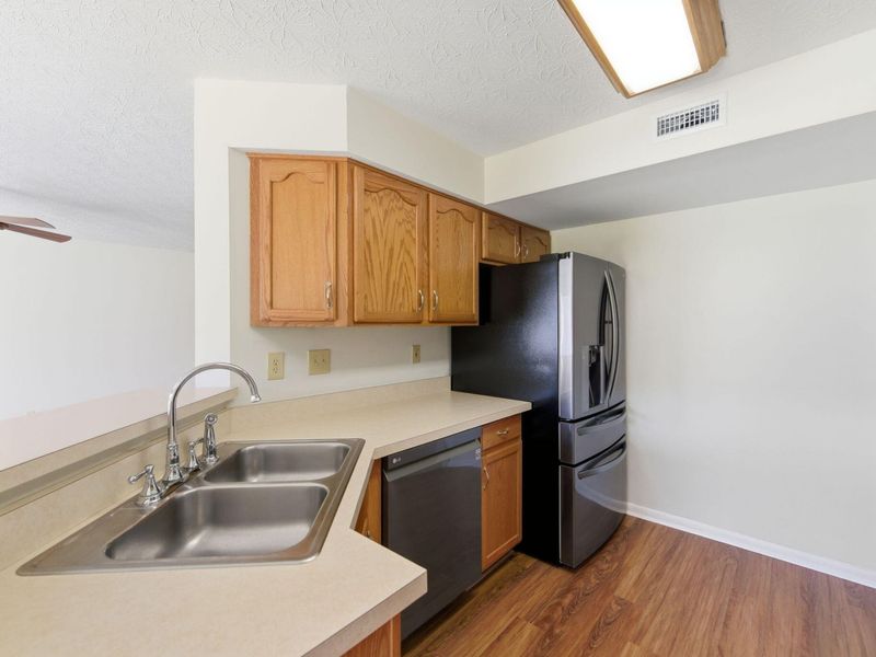 402 Napa Valley, Unit 203, Cold Spring, KY 41076 Photo 9
