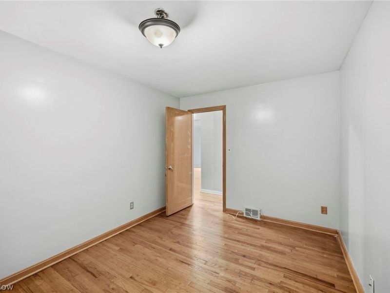 2017 Natona Road, Euclid, OH 44117 Photo 15