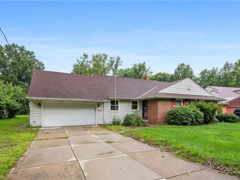 2017 Natona Road, Euclid, OH 44117 Photo 2
