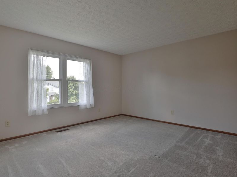 3311 Harbor Bay Drive, Columbus, OH 43221 Photo 19
