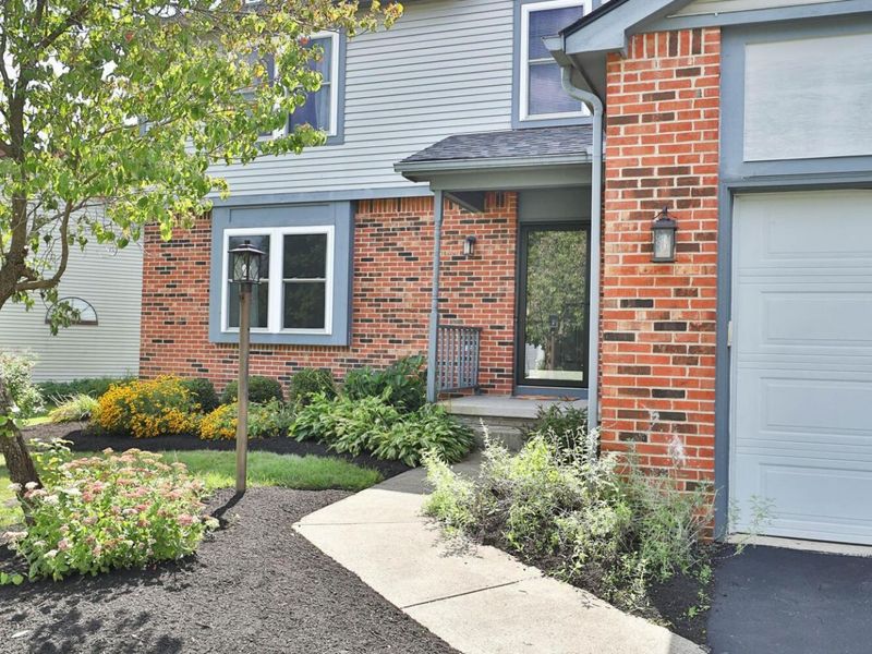 3311 Harbor Bay Drive, Columbus, OH 43221 Photo 2
