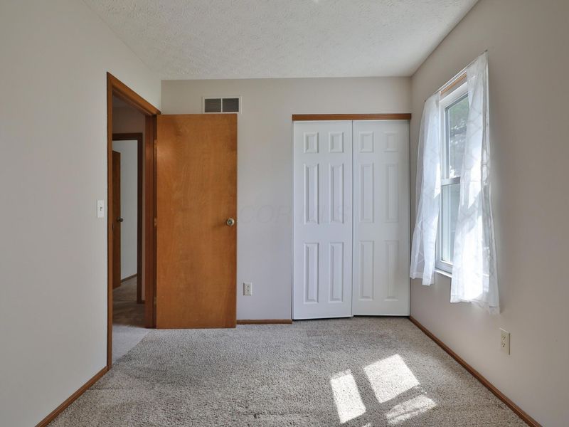 3311 Harbor Bay Drive, Columbus, OH 43221 Photo 24