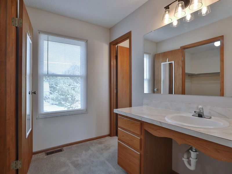 3311 Harbor Bay Drive, Columbus, OH 43221 Photo 28