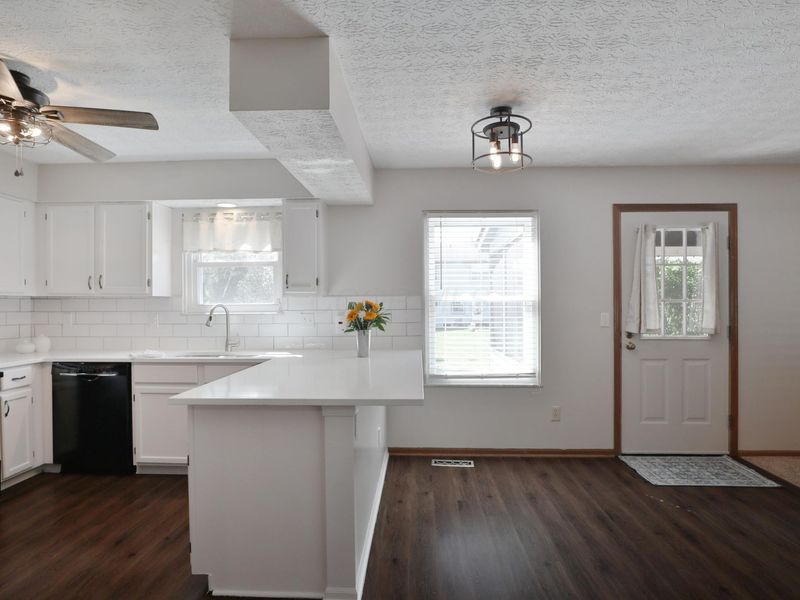 3311 Harbor Bay Drive, Columbus, OH 43221 Photo 8
