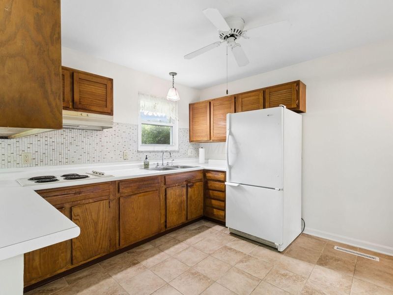 1456 Thurell Road, Columbus, OH 43229 Photo 13