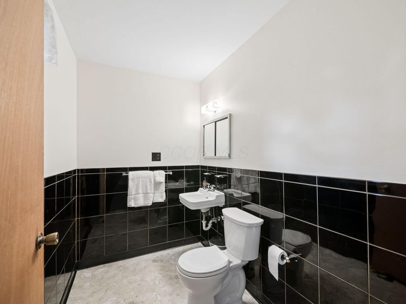 1456 Thurell Road, Columbus, OH 43229 Photo 25