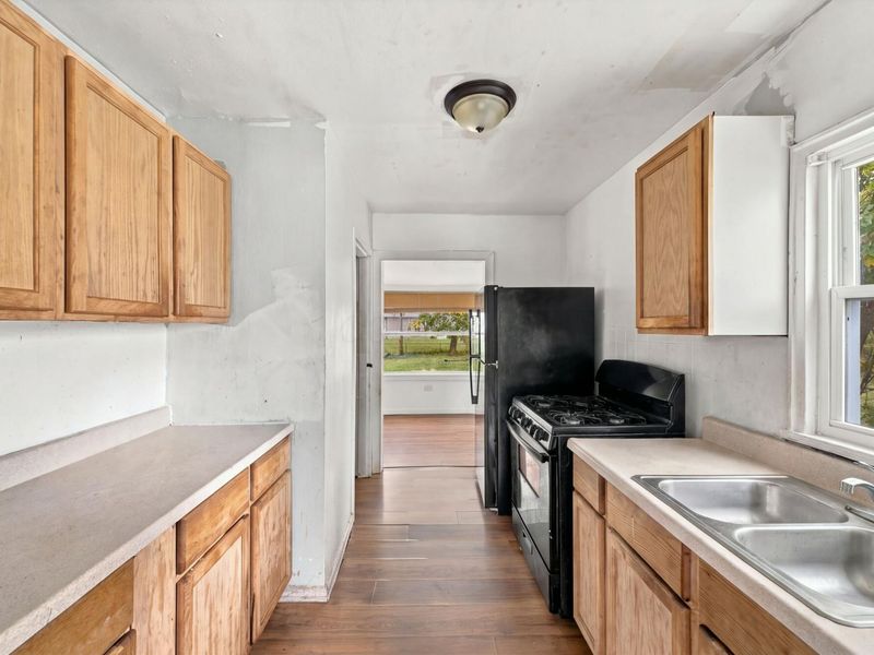 2328 Middlehurst Drive, Columbus, OH 43219 Photo 6
