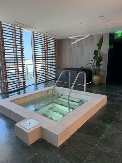 1400 Biscayne Boulevard, Unit 2702, Miami, FL 33132 Photo