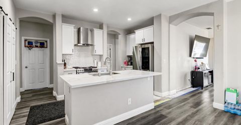 8427 Serio Way, Elk Grove, CA 98758 Photo