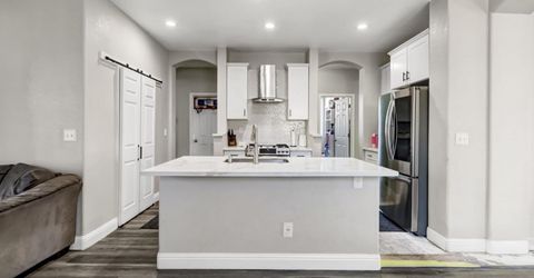 8427 Serio Way, Elk Grove, CA 98758 Photo