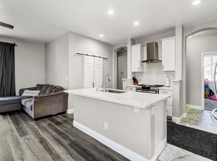 8427 Serio Way, Elk Grove, CA 98758 Photo