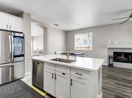 8427 Serio Way, Elk Grove, CA 98758 Photo