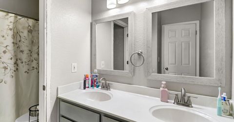 8427 Serio Way, Elk Grove, CA 98758 Photo