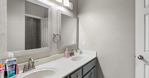 8427 Serio Way, Elk Grove, CA 98758 Photo