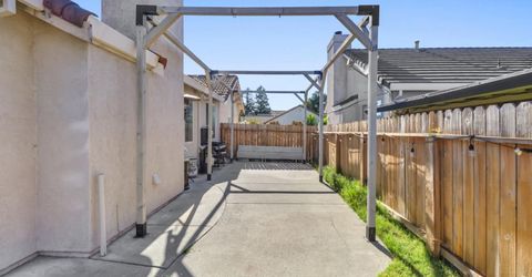 8427 Serio Way, Elk Grove, CA 98758 Photo