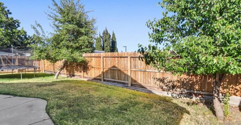 8427 Serio Way, Elk Grove, CA 98758 Photo