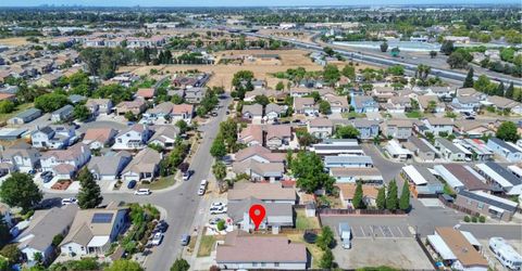 8427 Serio Way, Elk Grove, CA 98758 Photo