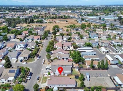 8427 Serio Way, Elk Grove, CA 98758 Photo